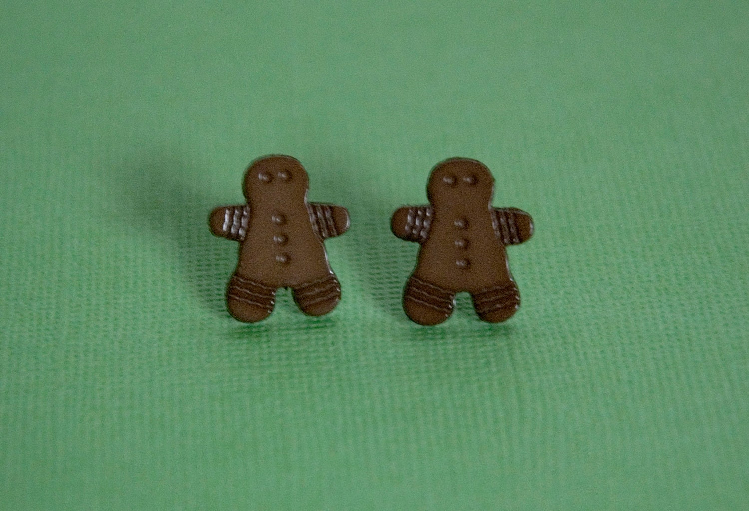 Gingerbread Cookie Studs