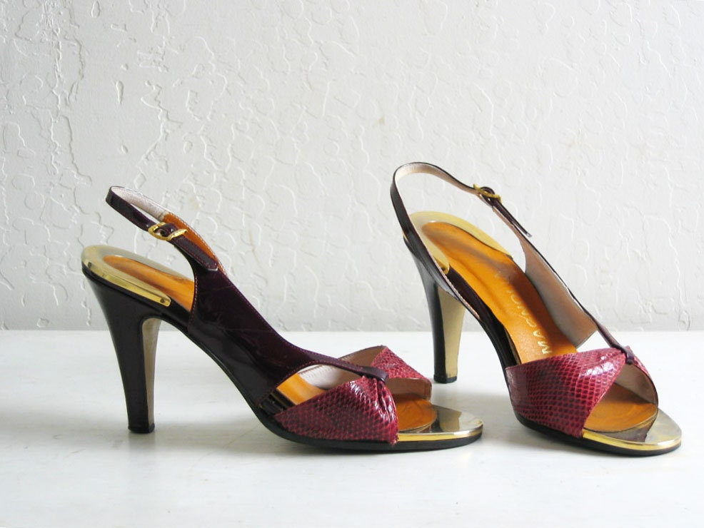 20% OFF // 1970s CRIMSON SNAKESKIN and patent leather strappy heels, 5.5 - 6