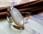 Intricate Sterling Silver Ring (Mother of pearl)