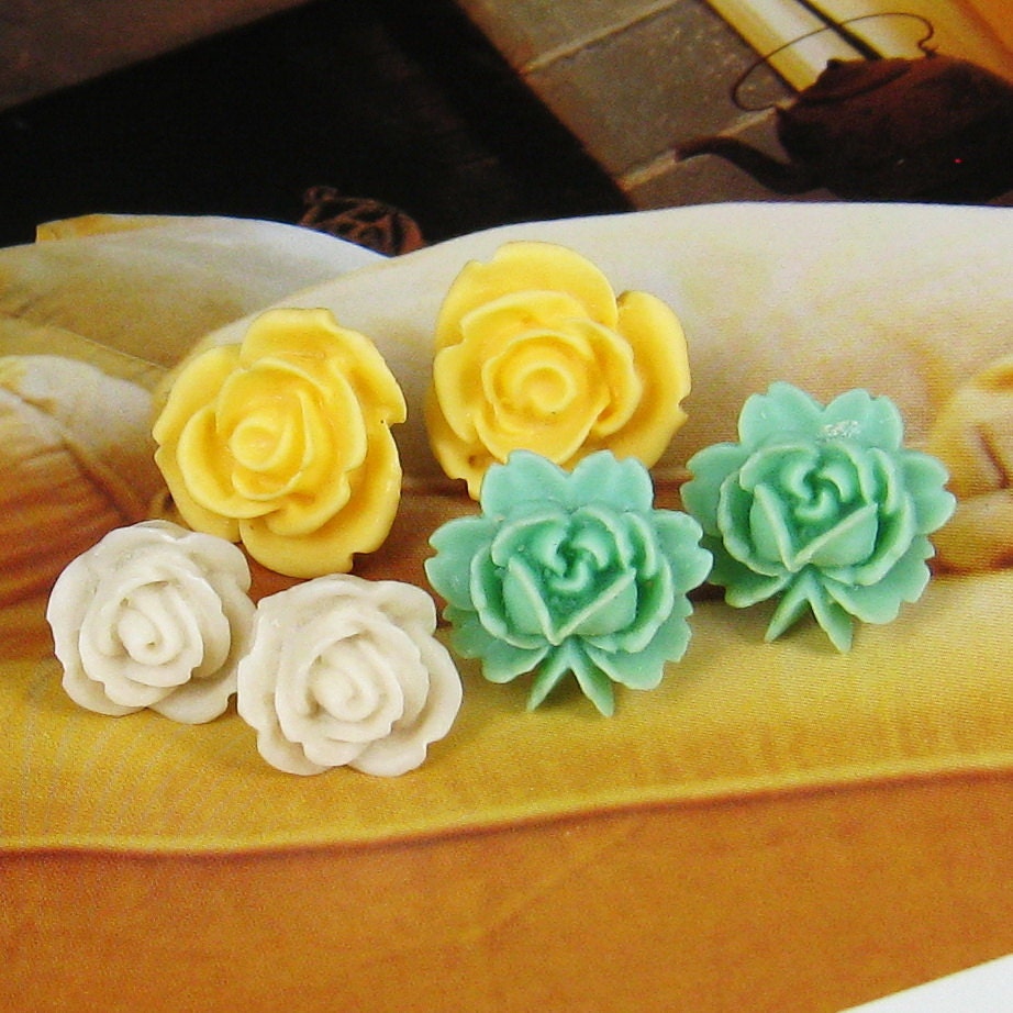 Pretty flower post earring - set of 3 pairs (EAR-Set-008)