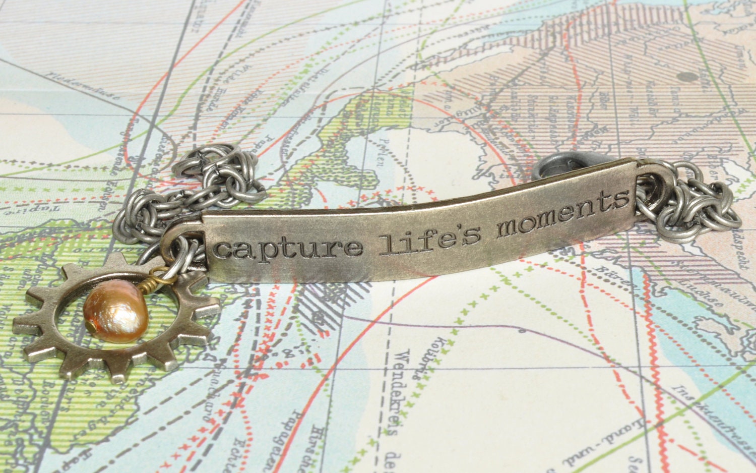 Inspirational Bracelet "Capture Life's Moment"