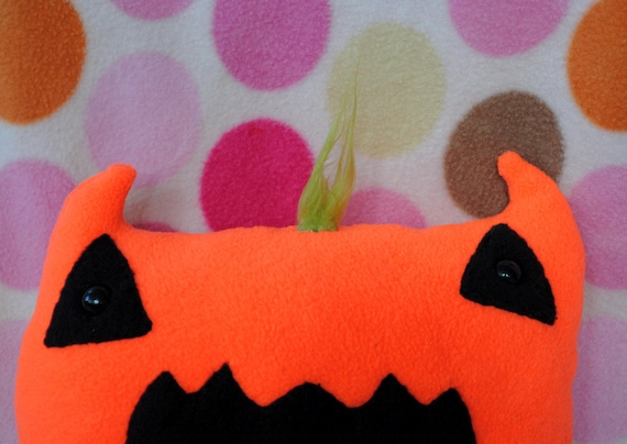 Pumpkin Monster - Plush Jack-O-Lantern Halloween Toy