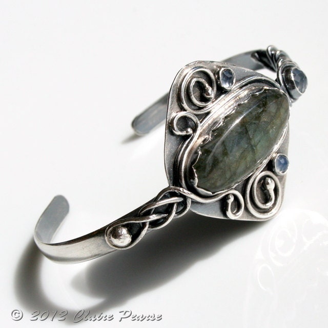 oOo SALE oOo MORRIGAN Oxidized Fine and Sterling Silver Celtic Cuff Bracelet - Now 40% OFF