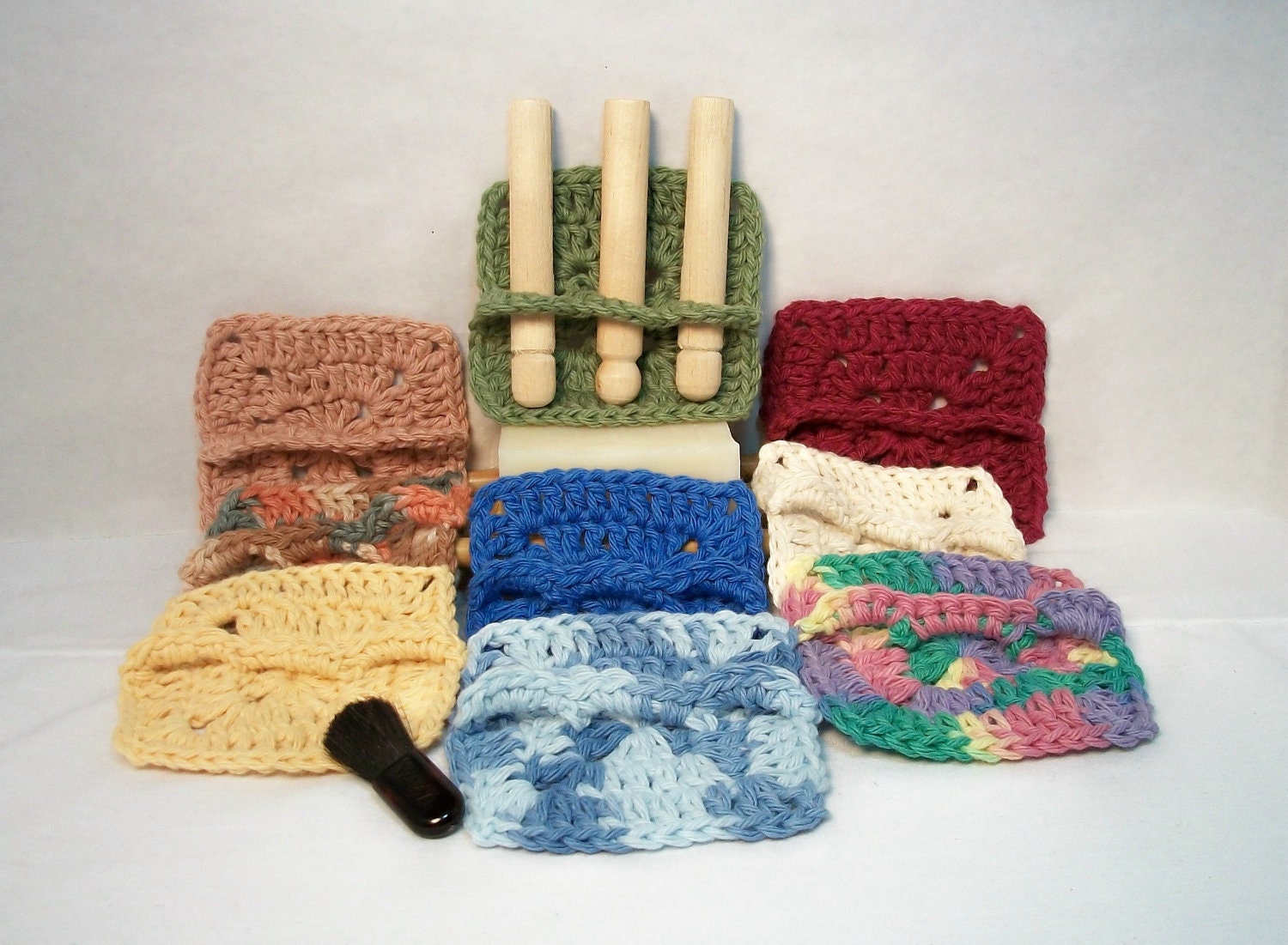 Facial Scrubbies. Cotton, handmade, eco-friendly, washable, variety of colors, fingerholes, bath, beauty, make-up removers. Pick your 3pk.