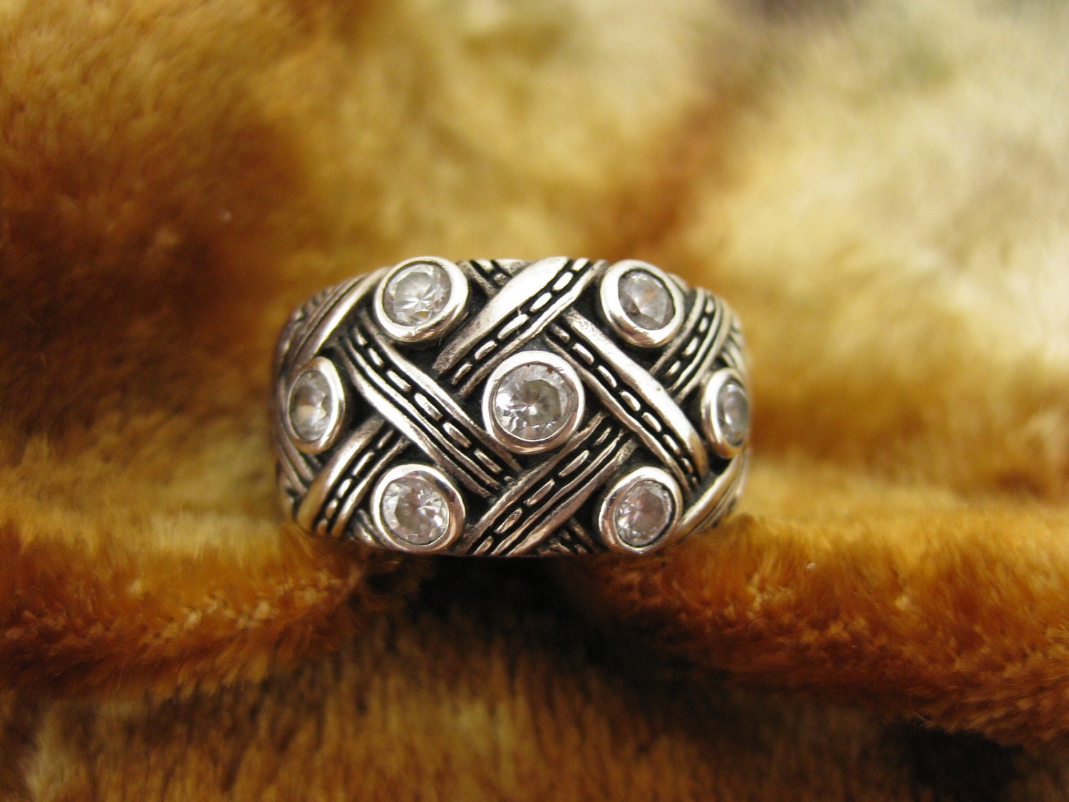 Ring - Size 8 1/2 - Sterling Silver - Silver Knot - Attractive Jewelry - Cocktail CZ Ring - Celtic - Signed Stamped