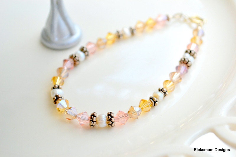Swarovski crystal bracelet white freshwater pearls.