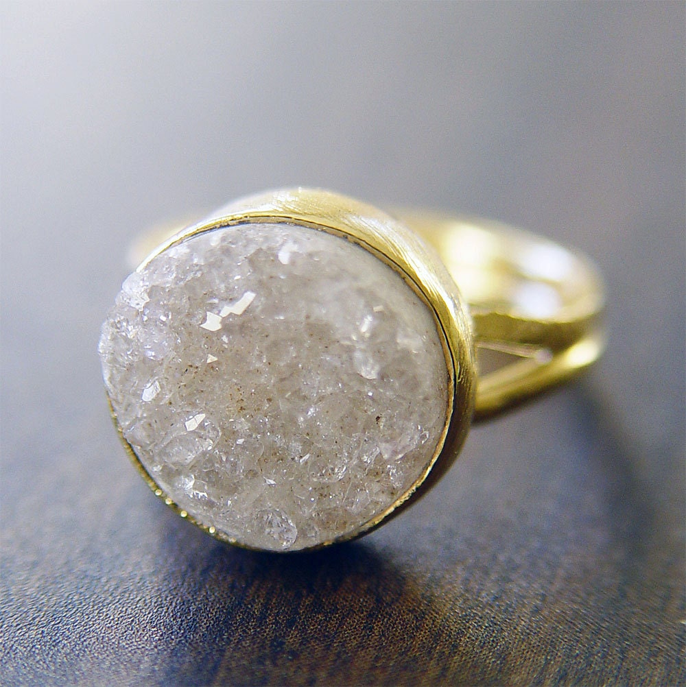 Vanilla Druzy Gold Ring - White Crystals