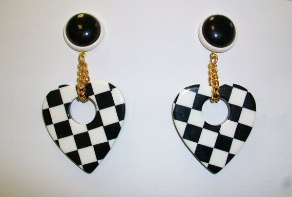 Vintage Checkered Black and White Nautical Heart Earrings DEADSTOCK