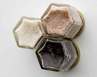 BAKING Mini:   Three magnetic jars filled with salts to take your desserts out of this world.  Perfect gift for Mom.