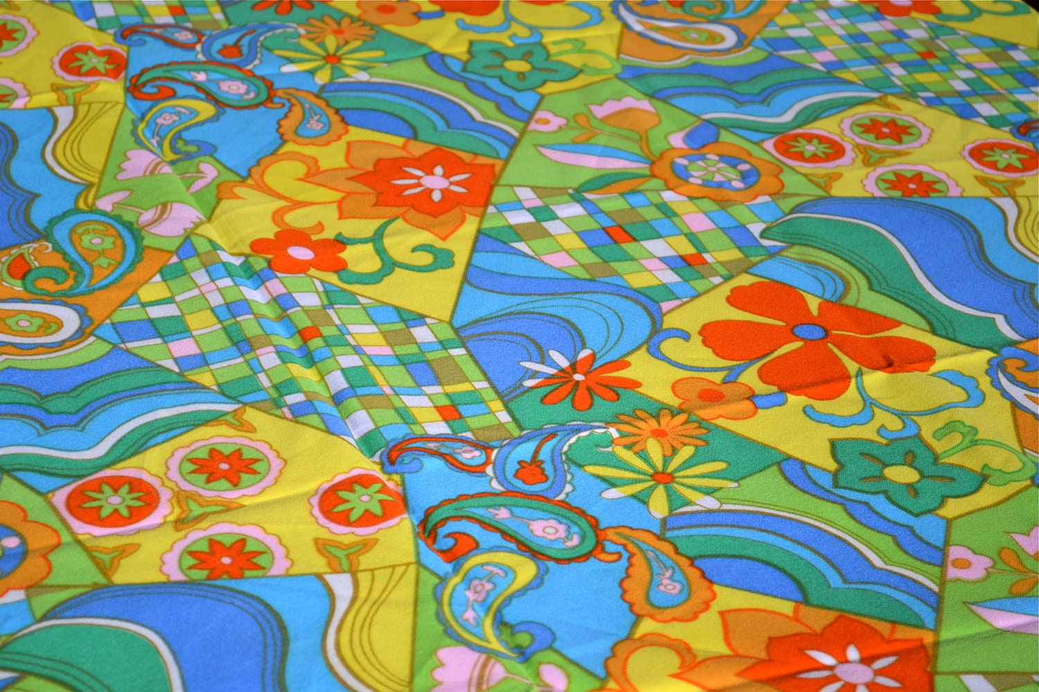 Vintage Fabric - Mod Polyester Yardage - 44 x 36