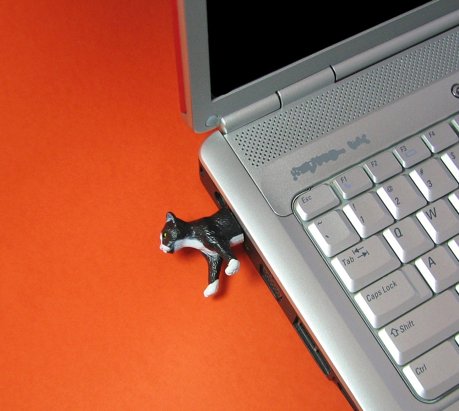 8 GB Cat USB Flash Drive