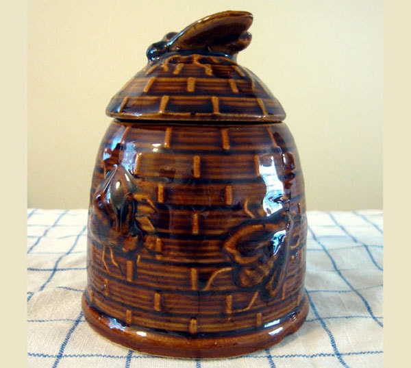 Vintage Brown Glaze Honey Pot with Bee Finial Skep Beehive Design