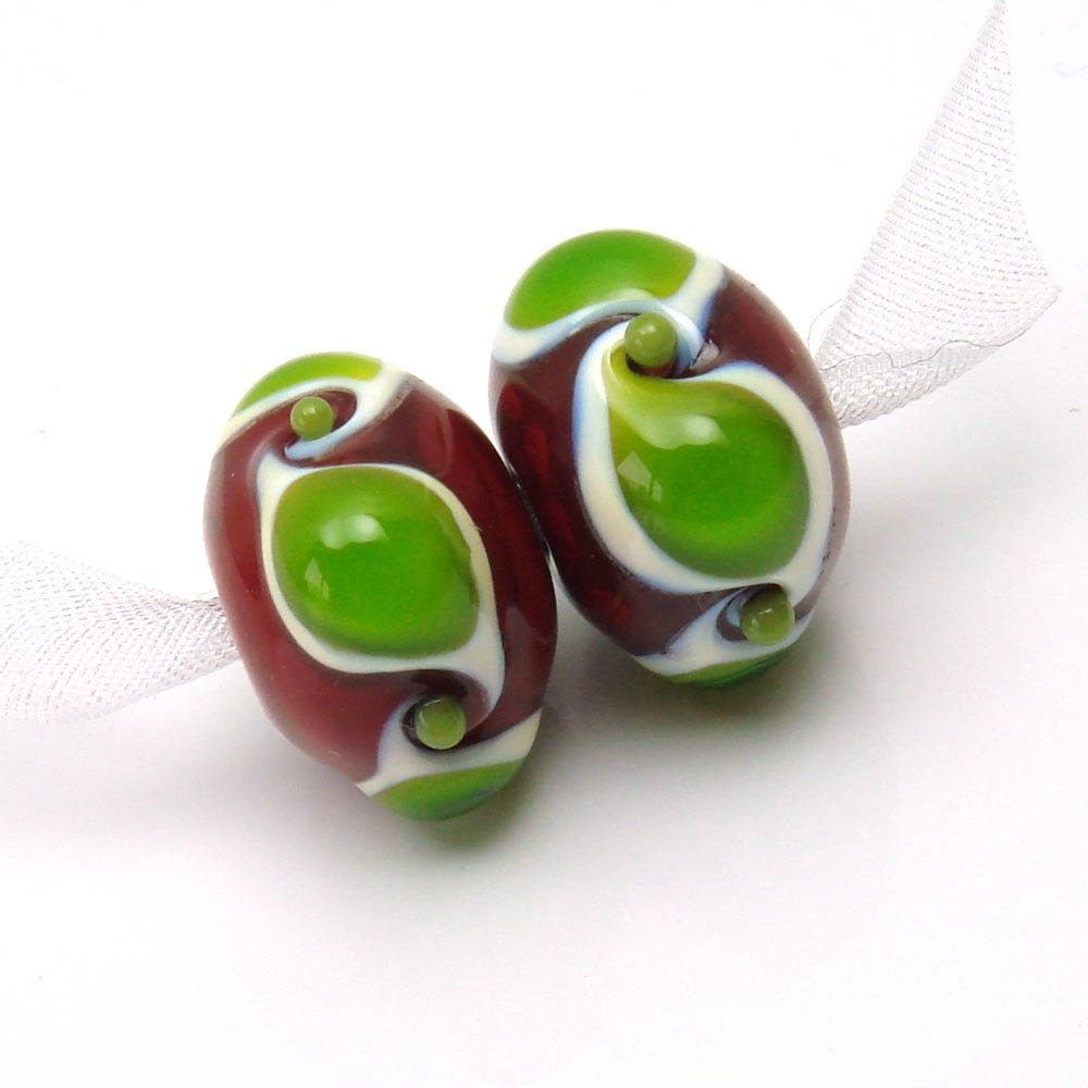 Handmade lampwork beads  -  Twisted Christmas  -  green, red, white, loose glass beads, earring pair