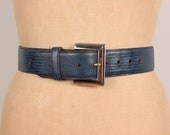 1980s Wide Waist Belt / Blue Lizard Grain Leather Cinch Belt - Womens M / L - Textured Snakeskin Leather Cincher Belt