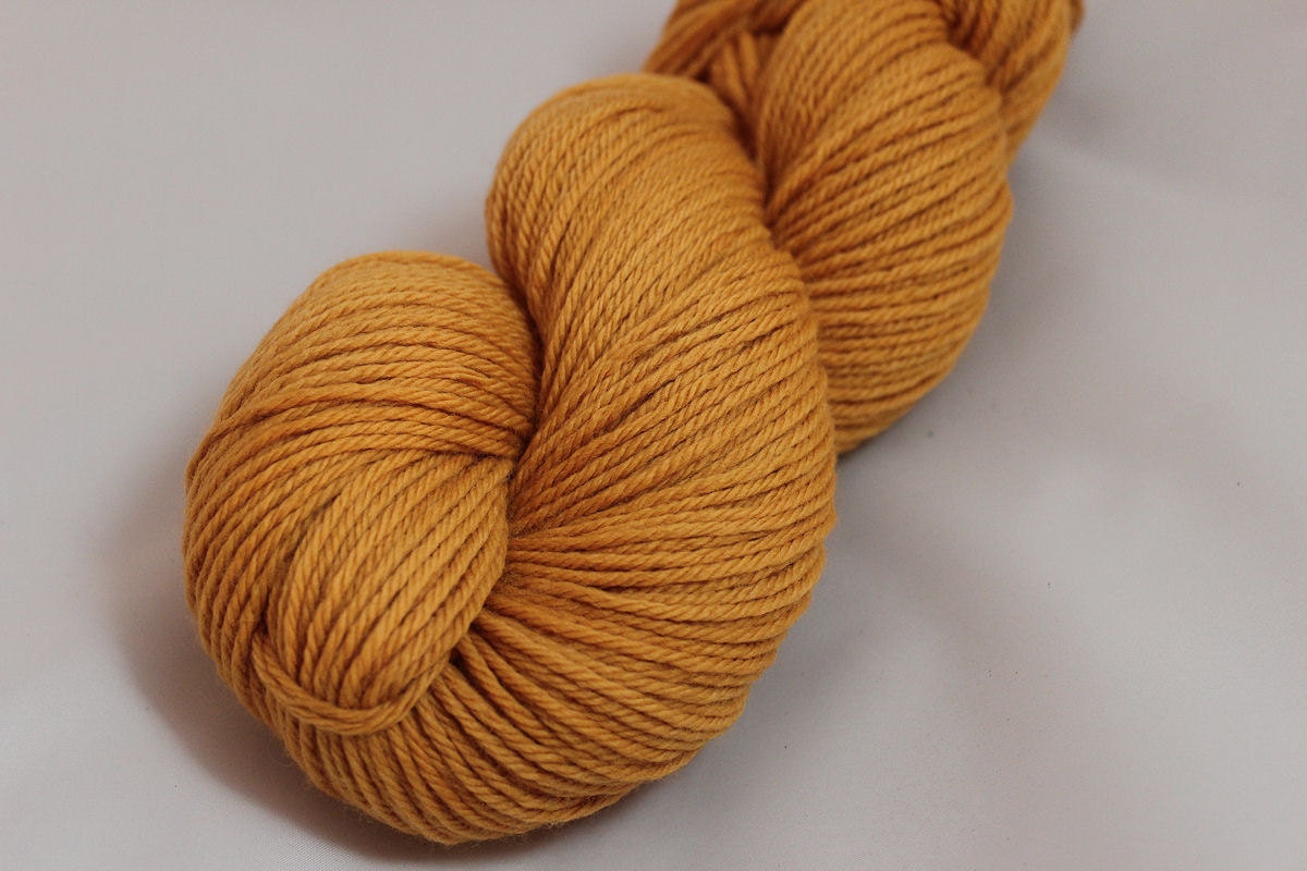 Kamala - Naturally-Dyed Falkland British Merino DK-Weight Yarn 246 yds