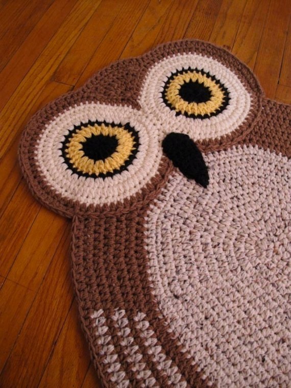 Crochet Oval Owl Rug
