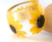 Sunflower Bangle -  Super Chunky Statement Bangle.  Yellow Botanical Resin Bracelet.  Pressed Flower  Bangle with Real Flowers.