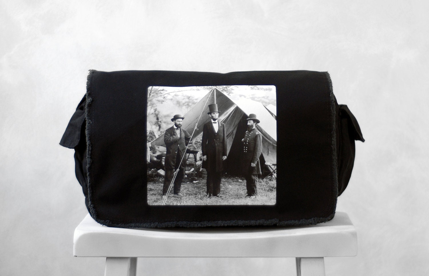 Abraham Lincoln - Messenger Bag - Vintage Photograph at Antietam- School Bag - Black - Canvas Bag