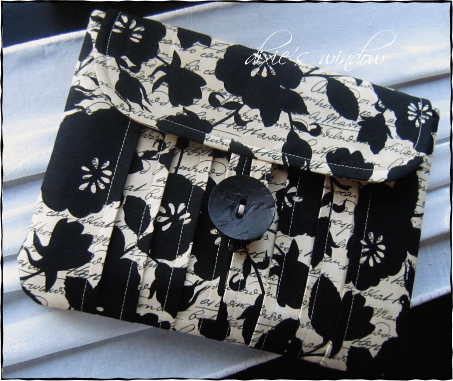 iPad 1 - iPad 2 - and the New iPad - Bag in Venice Floral Script