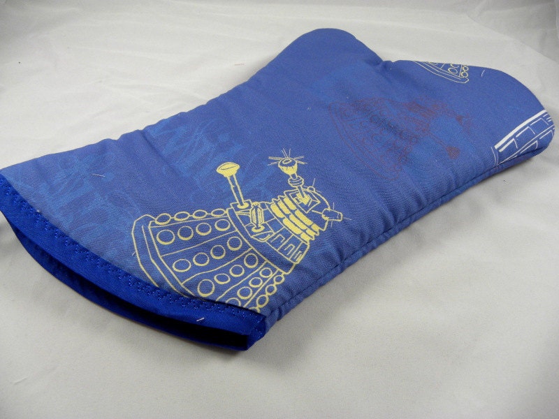 Dr Who Oven Mitt