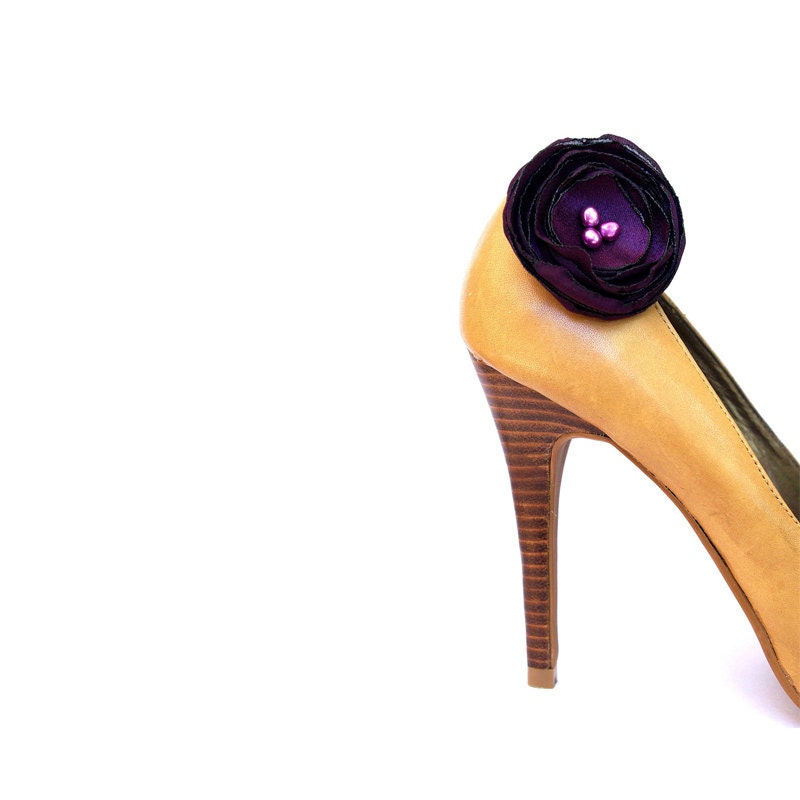 Purple or CUSTOM COLOR Shoe Clips - Flower Shoe clips in Purple with Genuine Pearls