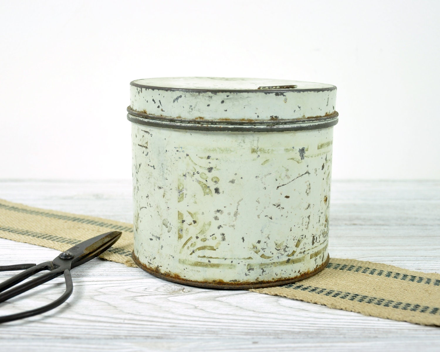 Vintage Storage Tin / Shabby Chic / Primitive Storage Container