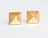 14k Gold Pyramid Studs - Geometric Earrings - Gold Jewelry
