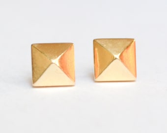 14k Gold Pyramid Studs - Geometric Earrings - Gold Jewelry