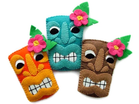 Tiki Flower Felt Brooch