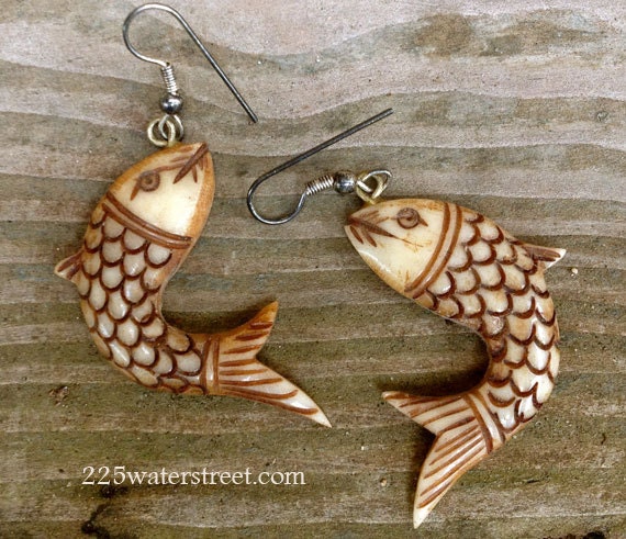 Vintage 1960's Carved Bone Fish Pierced Earrings