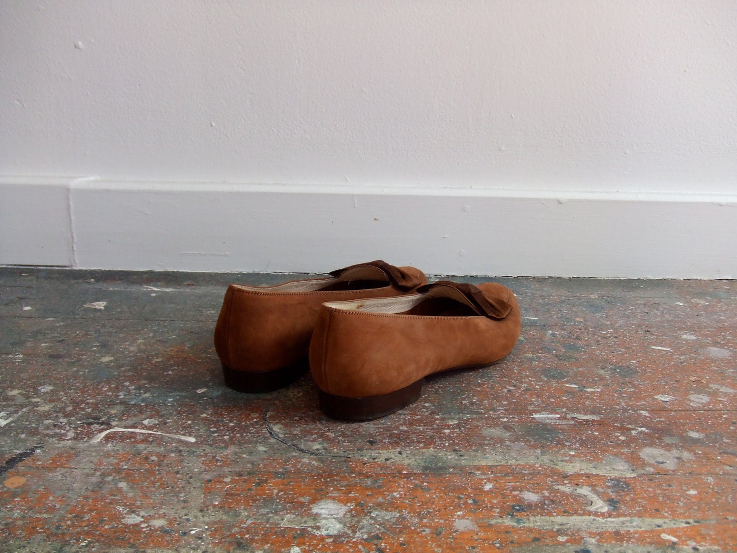 Vintage Salvatore FERRAGAMO brown suede flats, sz.7.5B