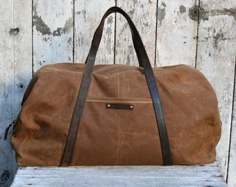 Waxed Canvas Weekender: Spice, antique military leather.
