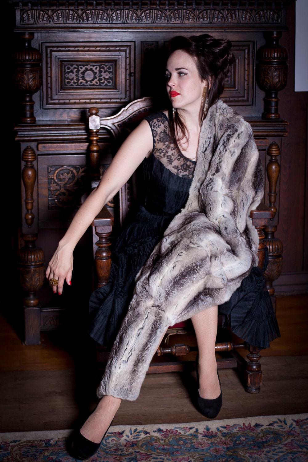 R e s e r v e d // Vintage CHINCHILLA Stole from the Venerable SIBERIAN Fur Store