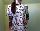 Adorable 80s Black & White Bow Blouse