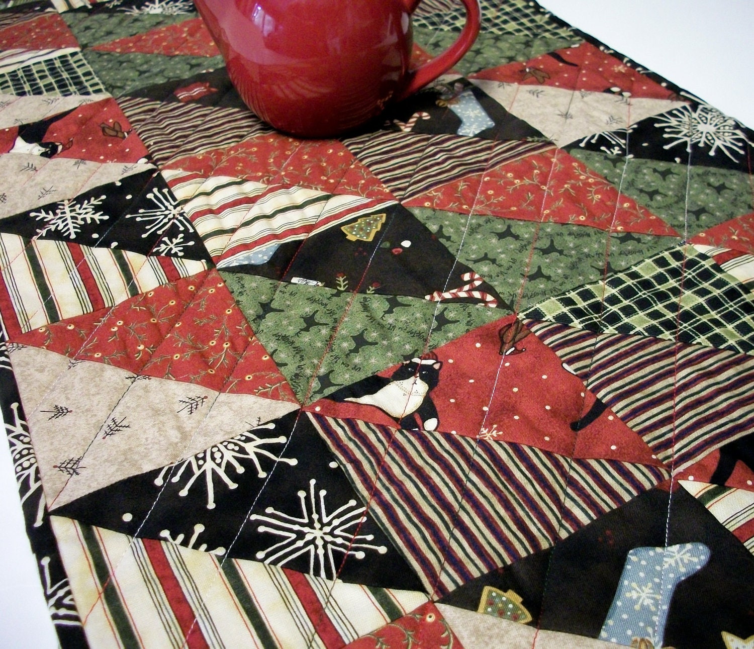 Christmas Table Runner Cat Triangles Reversible Red Black Handmade Quilted Ready to Ship One of a Kind