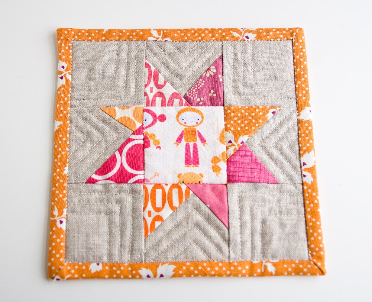 Cute Robots Wonky Star Mug Rug