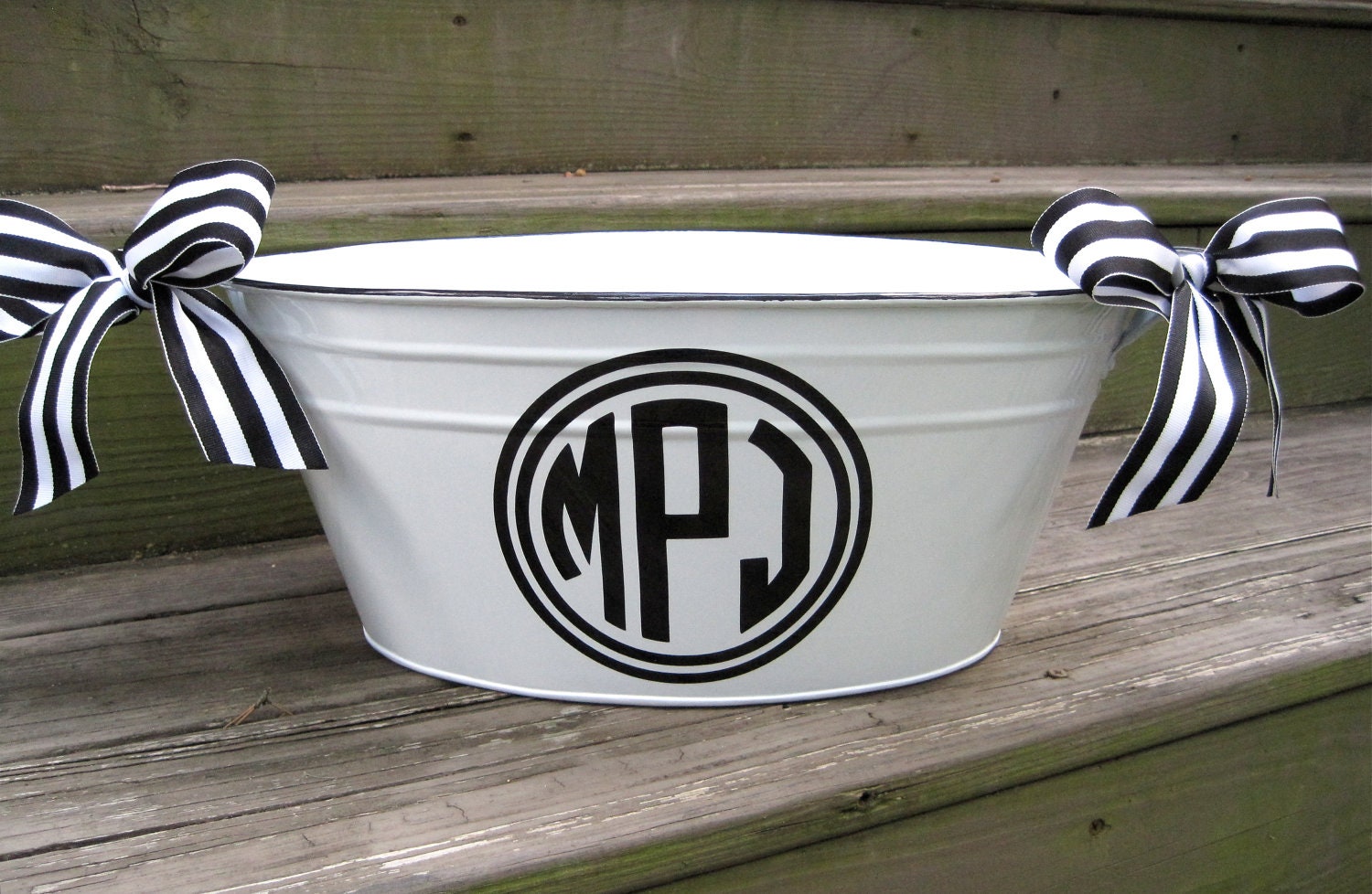 Personalized metal tub/ beverage bucket-assorted colors available
