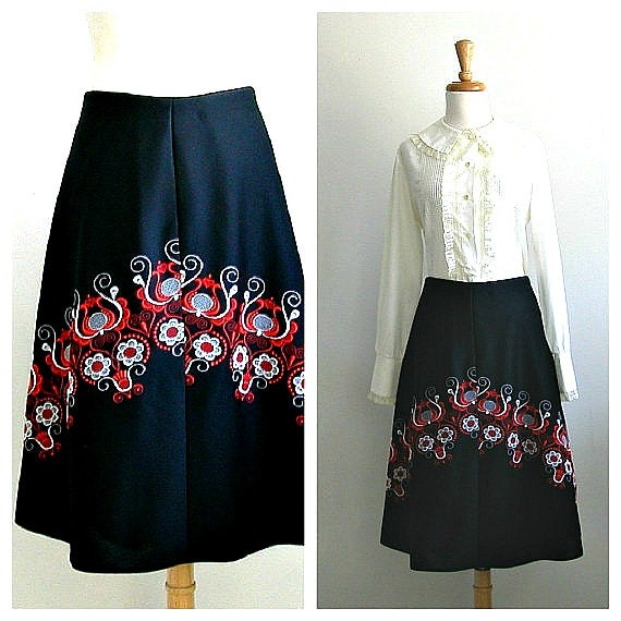 1970s  Skirt / embroidered skirt / 70s black skirt / folk skirt  / short skirt / knee length / medium large