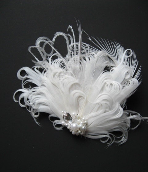 Feather fascinator small Wedding bridal Hair accessory Ivory Vintage inspired rhinestone head piece pearl