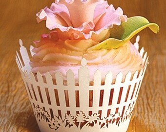 50 Lace Cupcake Wrappers Liner - White PICKET FENCE