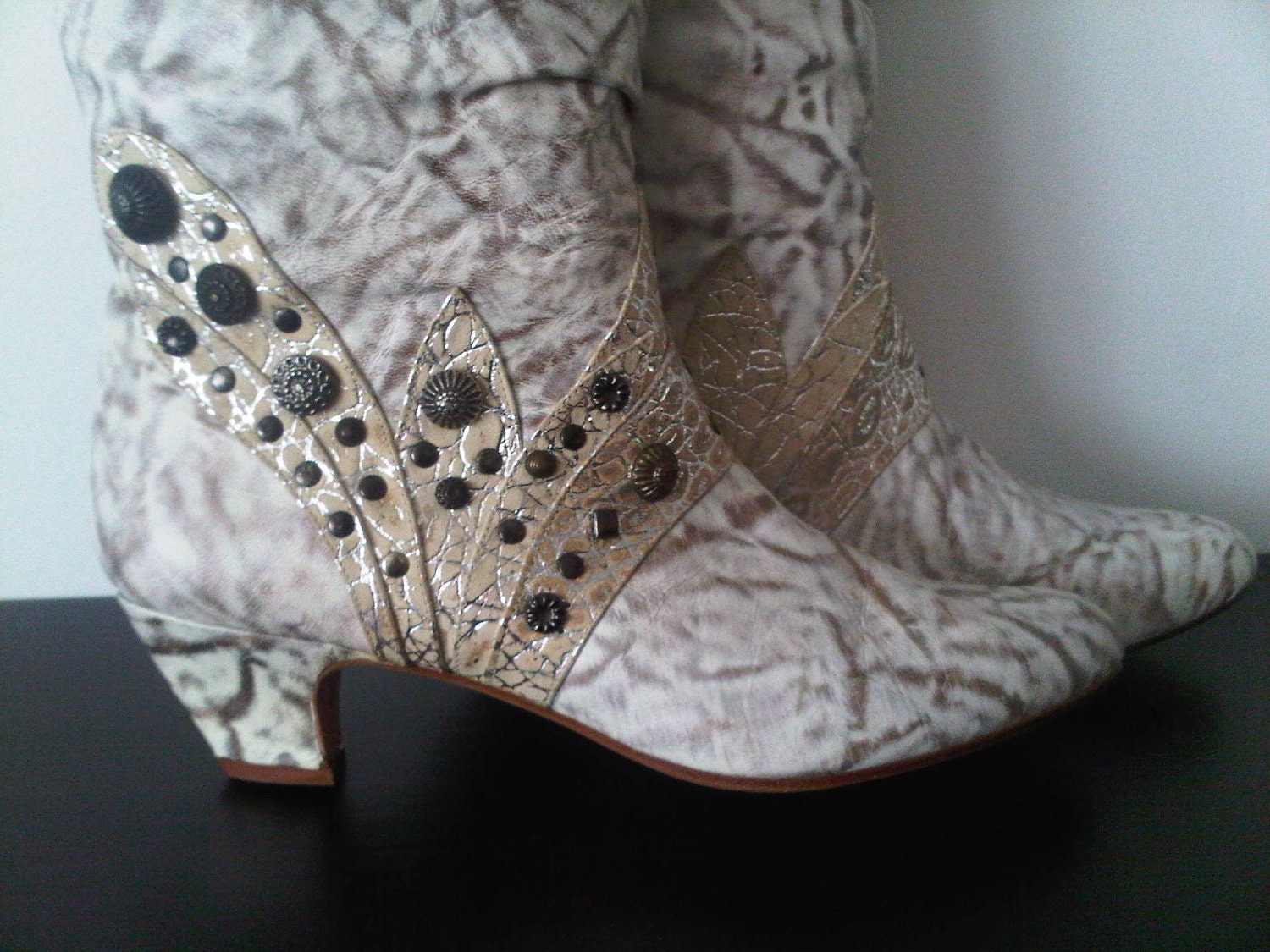 Carlo Fiori Vintage 1980s Boots, Ivory & Gold  Leather, Mid-Calf, 8 1/2