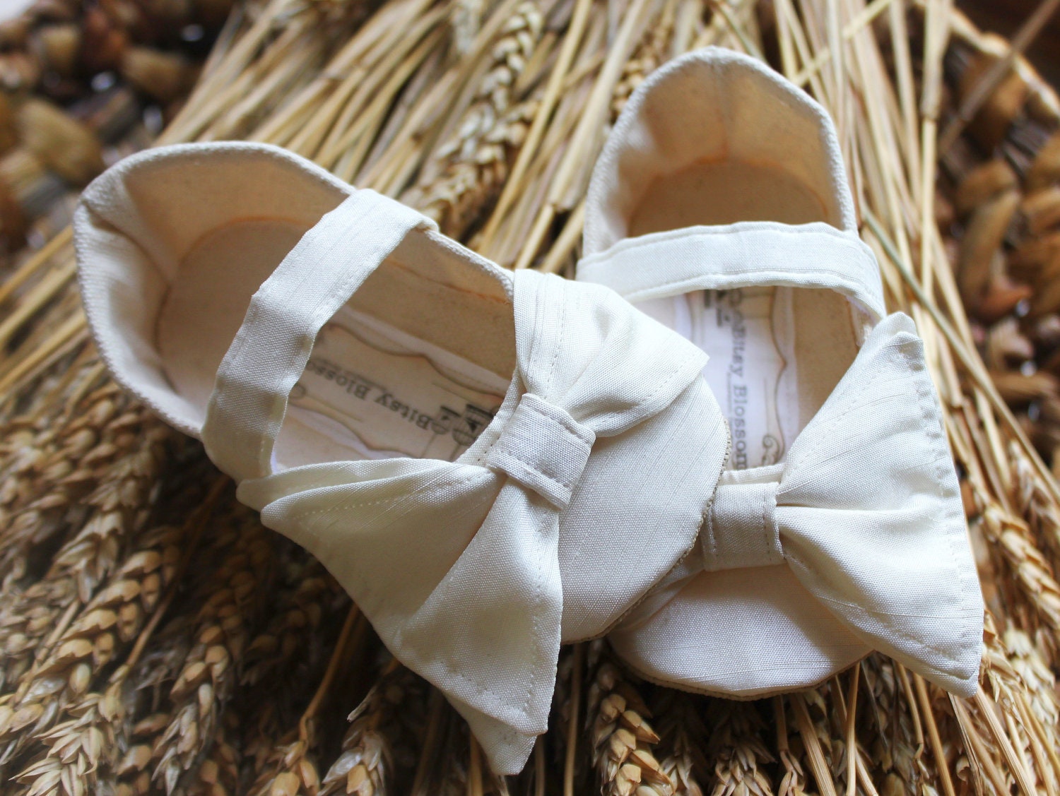 Baby Girl ShoesToddler Girl Shoes Soft Soled Shoes Wedding Shoes Flower Girl Shoes Spring Shoes Summer Shoes Cream Shoes Bow- Lillian