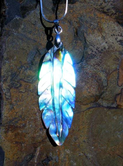 EGYPTIAN MAGICK  Past Life Karma Aura Clearing Psychic  Feather of Ma'at Restore Balance Harmony Open to Love Spell Amulet MOP Pendant