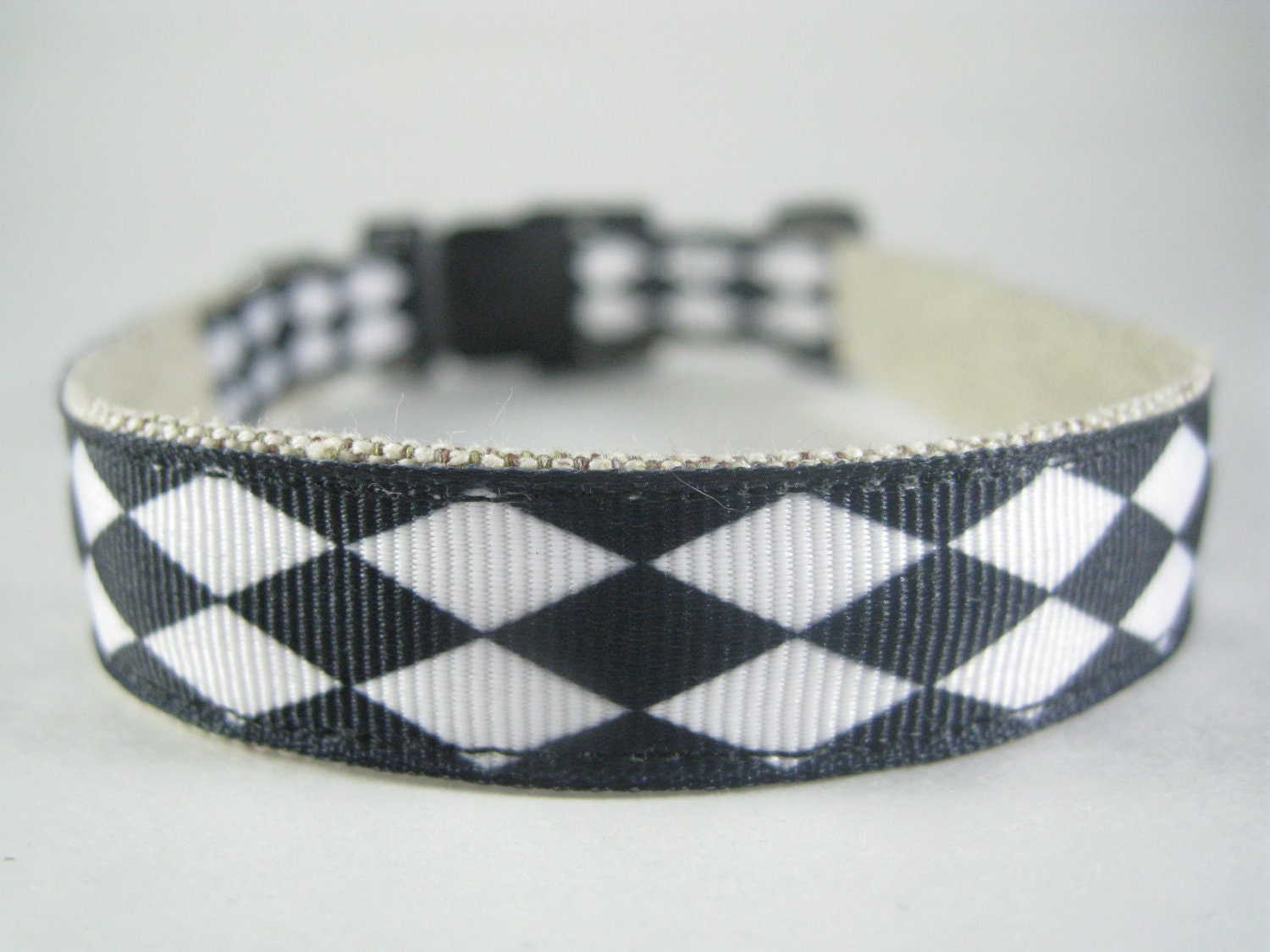 Hemp Dog Collar - Black and White Diamonds - 3/4in