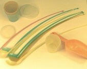 Vintage plastic scoop, 12" Tupperware drinking spoons, Tupperware mini cups