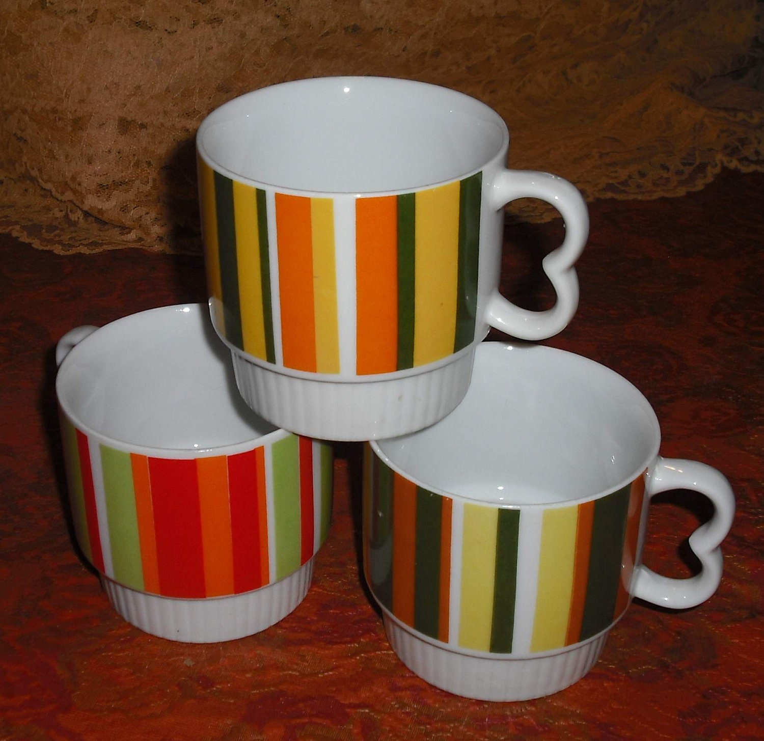 Vintage Stackable Striped Mugs Cups Coffee Tea Set of 3 Orange Yellow Green Red Retro Serving Home Kitchen Dining Entertaining