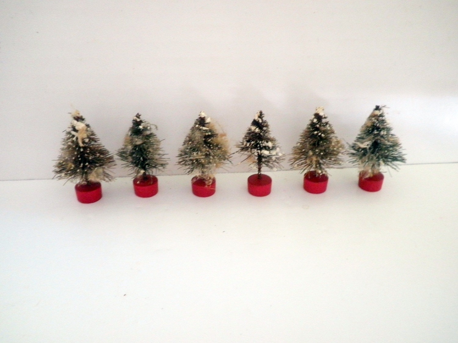 Vintage Miniature Bottle Brush Christmas Trees Mica Snow Model RR Scene
