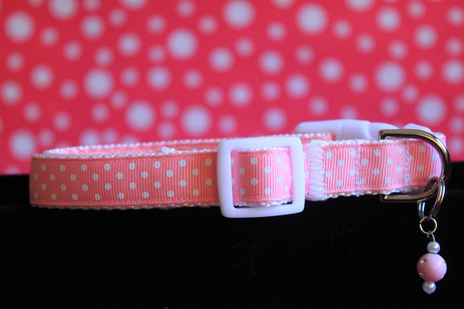 Medium 3/4" Light Pink & White Polka Dot Dog Collar