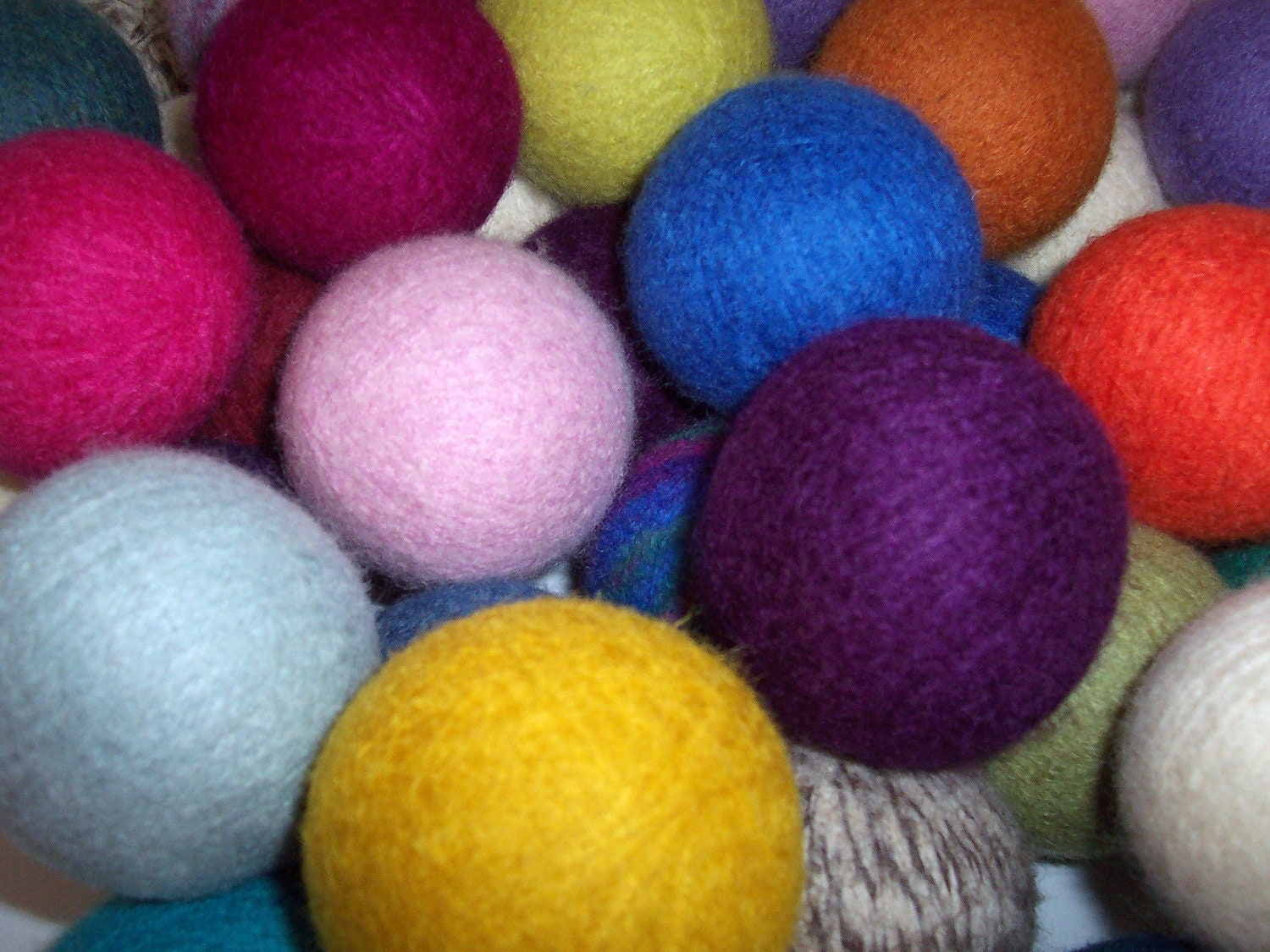 Wool Dryer Balls, set of 6, Choose your colors, Scented or Unscented