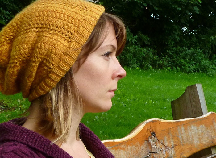 KNITTING PATTERN: Autumn Gold Slouch Hat